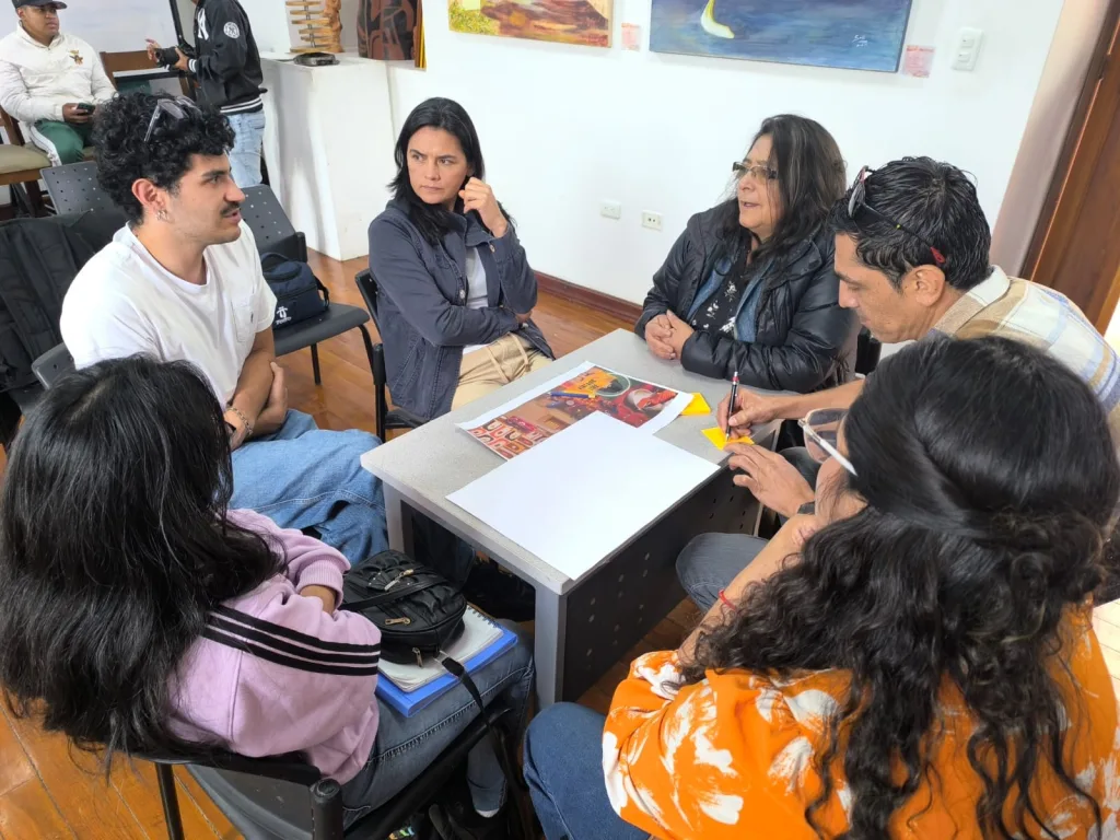 El 9 de enero se realizó un taller de capacitación en tendencias de diseño dirigido a los artesanos de San Antonio de Ibarra