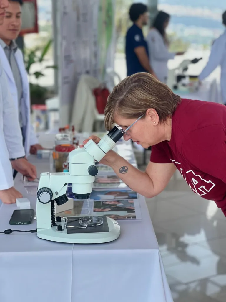 Porque la ciencia no es solo una profesión: es una forma de pensar, de analizar y de transformar la realidad.