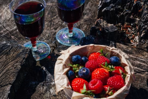Vino de frutos rojos