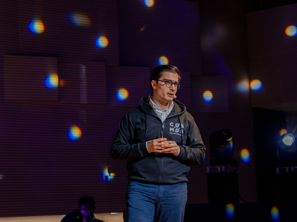 Lanzamiento de Cosmos